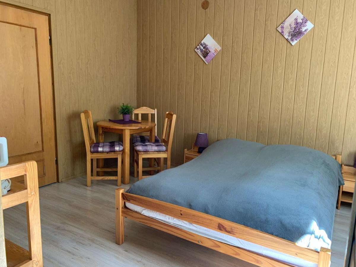 Pokoje Goscinne U Barbary Wladyslawowo Bagian luar foto