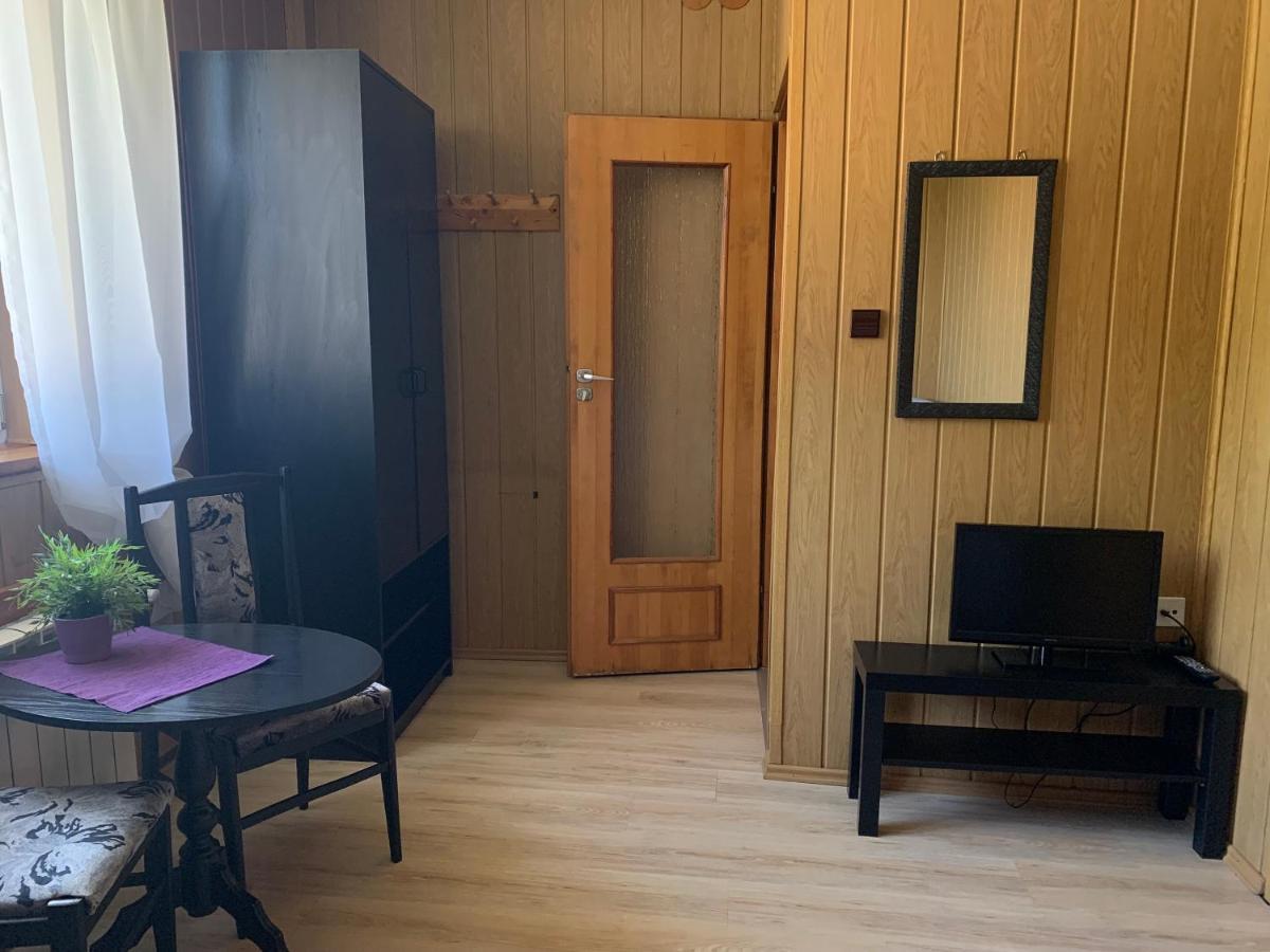 Pokoje Goscinne U Barbary Wladyslawowo Bagian luar foto